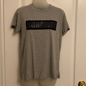 Wilfred Free “RUNAWAY” t-shirt